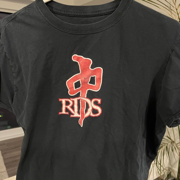 Black tee - Picture 2 of 3